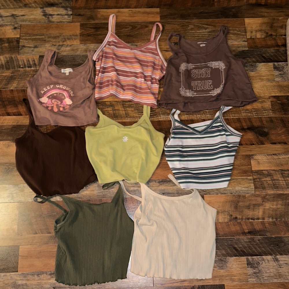 Lot of 8 Crop Tank Tops Old Navy, So American Eagle size l xl, xxl